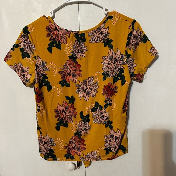 Yellow Floral Large Shirt - Picture 3 of 3